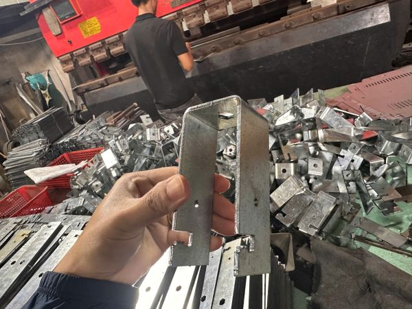Chấn cnc