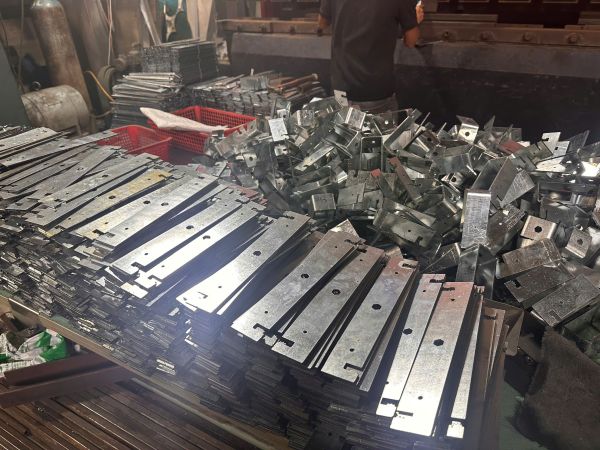 gia công kim loại tấm
