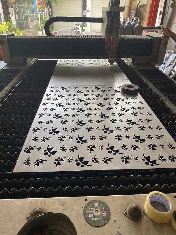 gia-cong-kim-loai-tam-soc-trang-1 Cắt Laser CNC