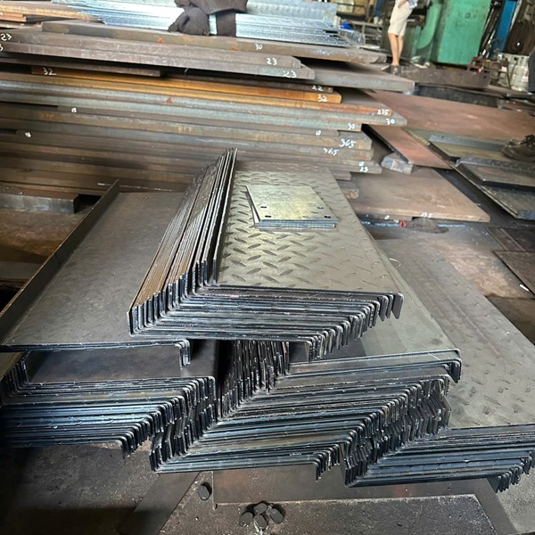 gia công kim loại tấm